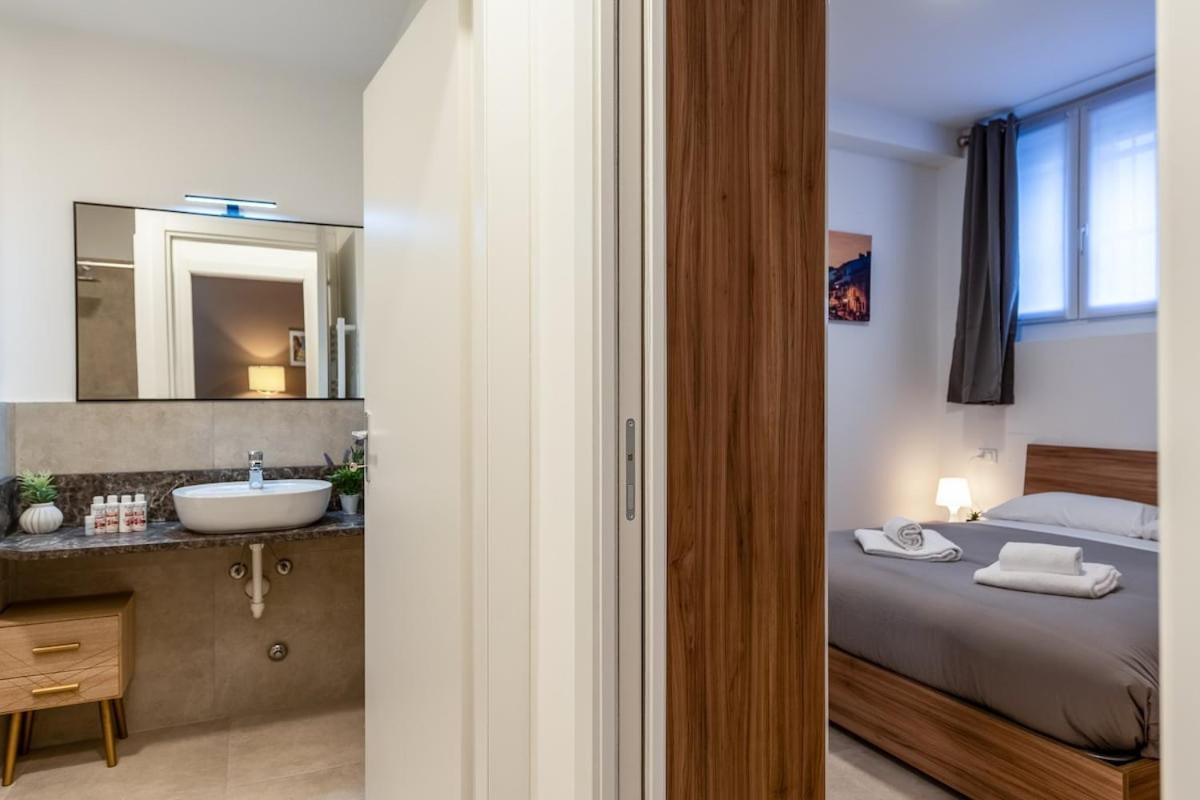 Authentic Private Flat 2 Min From Navigli Milão Exterior foto