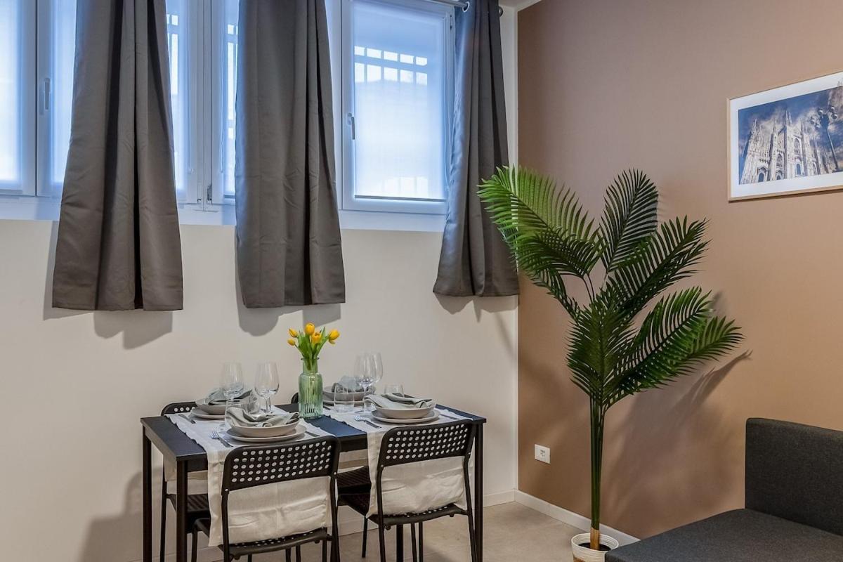 Authentic Private Flat 2 Min From Navigli Milão Exterior foto